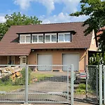 Freundliche Zweiraumwohnung In Ruhiger Lage
