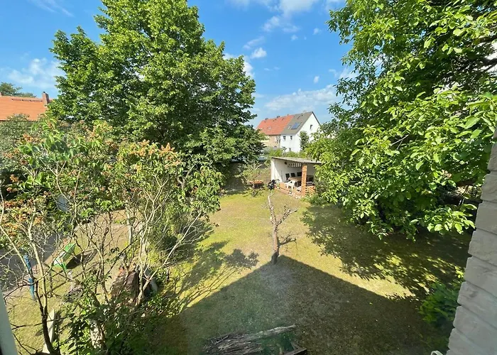 Freundliche Zweiraumwohnung In Ruhiger Lage